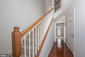 Building Photo - 1644 Oakridge Ln