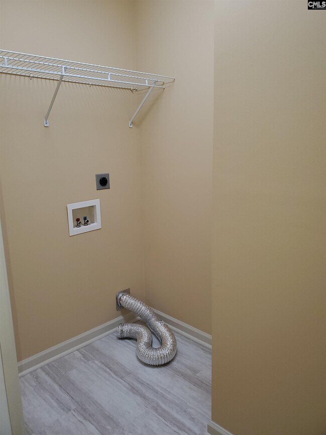 Building Photo - 700 Chester St