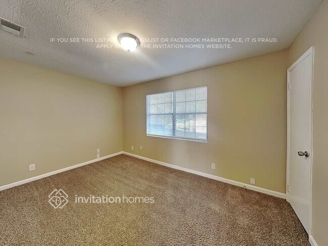 Building Photo - 812 Brighton Dr NW