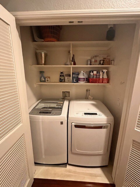 Building Photo - 2634 Bellezza Dr