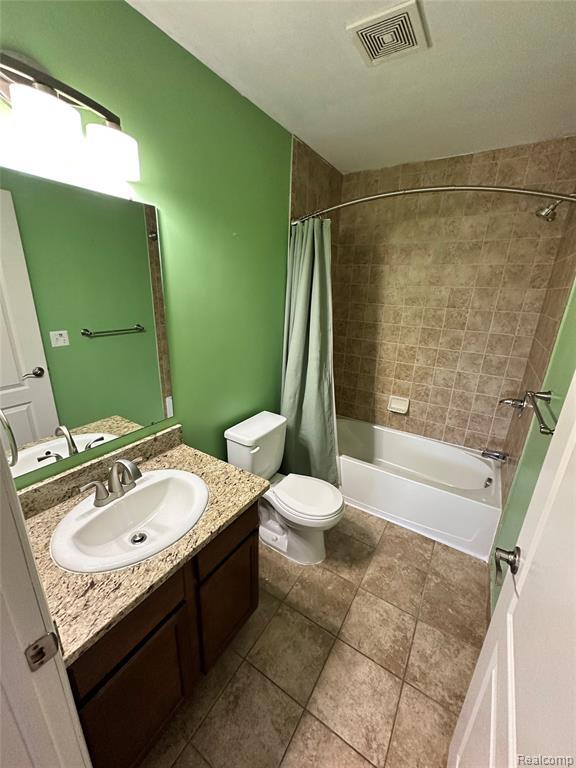 Building Photo - 43570 Cherrywood Ln
