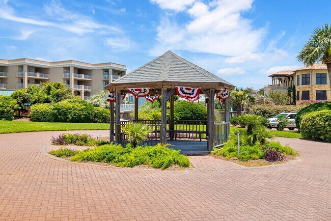 Building Photo - 100 S Spooky Ln