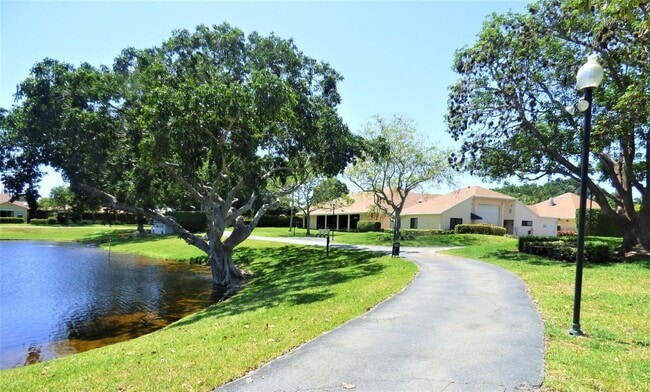 Building Photo - 2686 NW 7th Ct