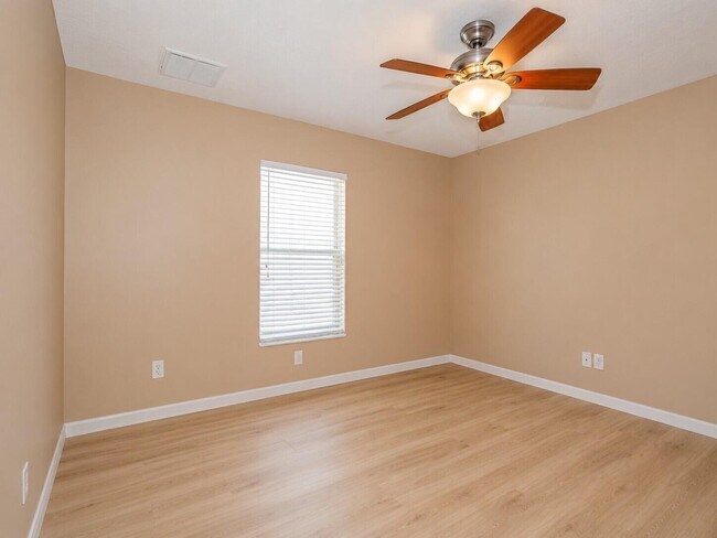 Building Photo - 113 Stony Point Dr