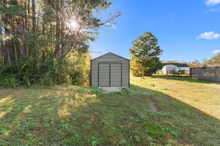 Building Photo - 306 Lawton Ct