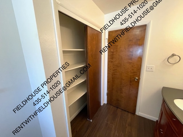 Building Photo - 1760 Foothill Dr