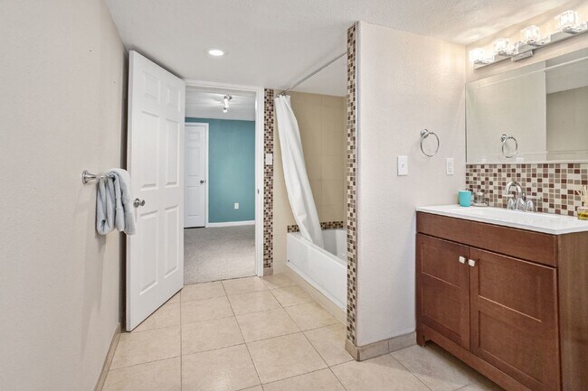 Building Photo - August Availability! Amazing Home Near Slo...