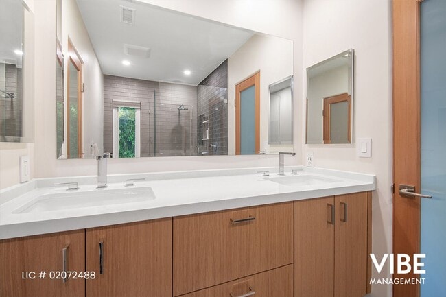 Building Photo - Rare Grand Estate in North Ranch — Resort Living at Its Finest