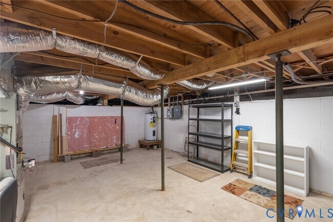 Building Photo - 2016 Denton Dr