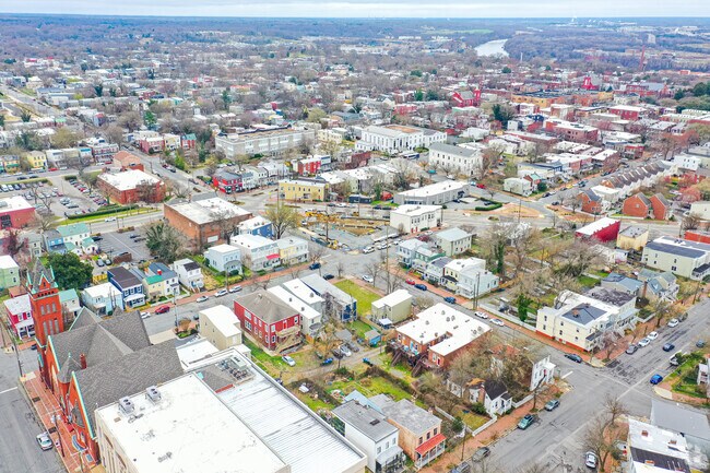 Aerial Photo - 2416 Jefferson Ave