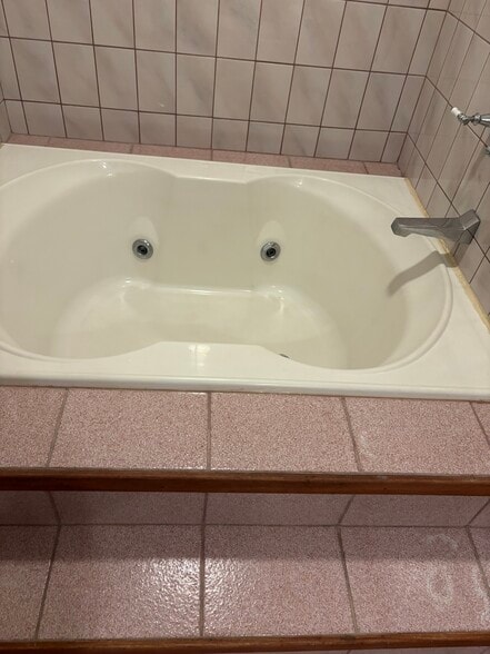 Building Photo - 153 Grand St