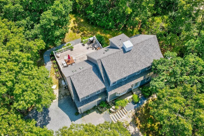 Building Photo - 130 Berkshire Trl