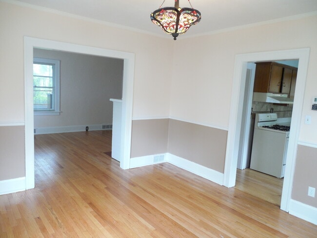 DININGROOM - 321 Rome Ave
