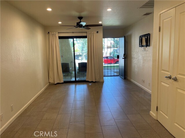 Building Photo - 2812 N Auburn Ct