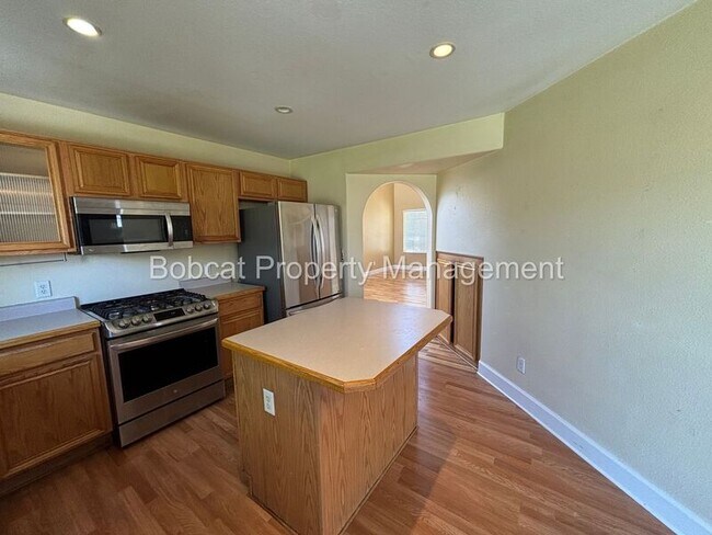 Building Photo - 1477 Ridge Point Dr