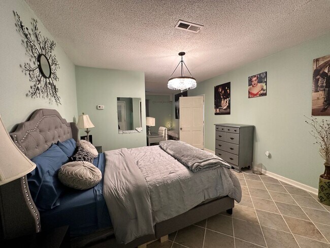 Building Photo - Exclusively Offered by Muse Realty, LLC