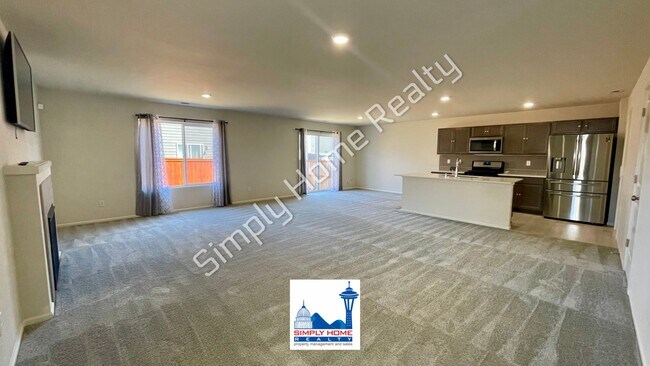 Building Photo - Spacious Tumwater home with a rare downstairs bedroom and a full bathroom!