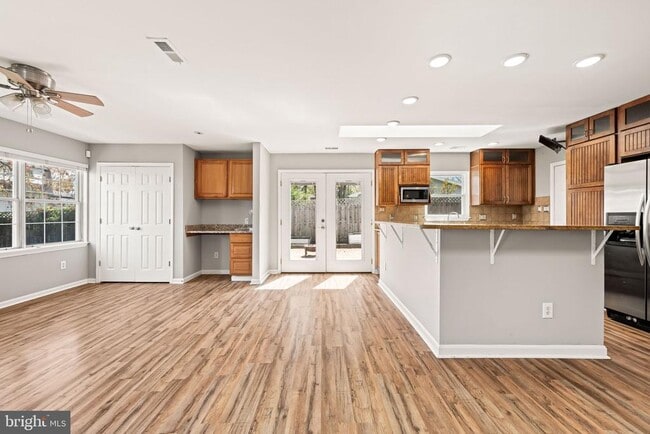 Building Photo - 8635 Old Mt Vernon Rd