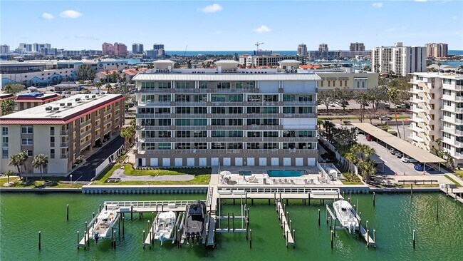 Building Photo - 125 Island Way