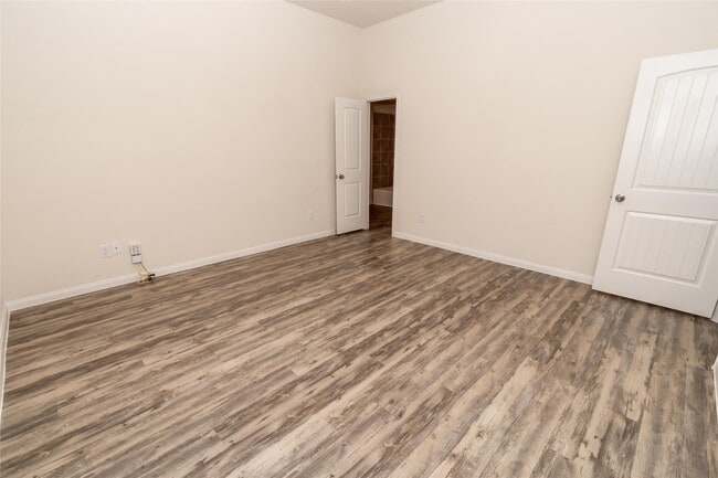 Building Photo - 43 Laguna Bend Dr
