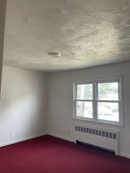 Building Photo - 1379 E St