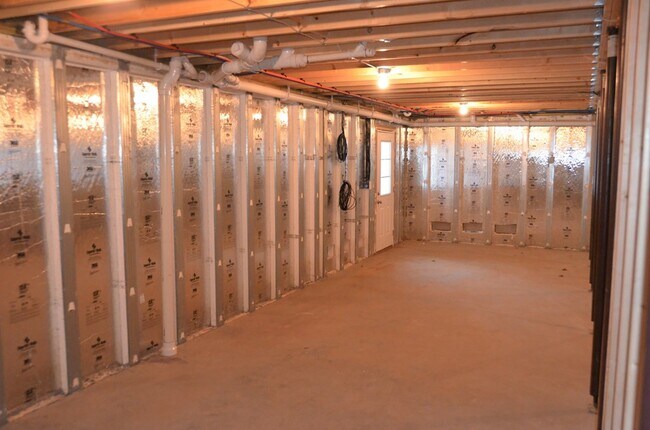 Building Photo - 268 James Monroe Ave