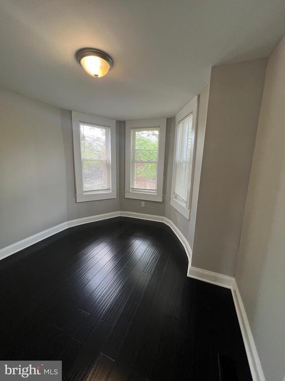 Building Photo - 1812 Rutland Ave