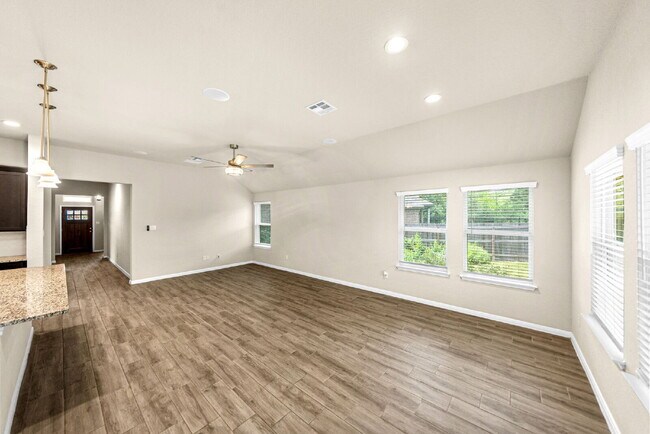 Building Photo - Greenbelt - Cul De Sac - Oversized Homesite
