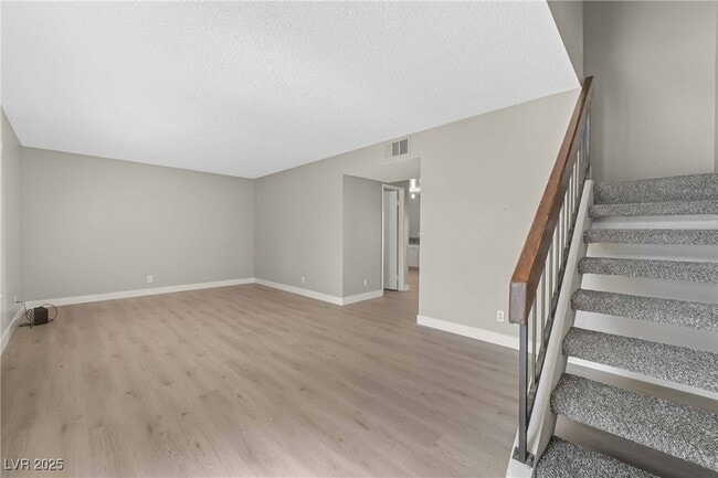 Building Photo - 4630 Bountiful Way