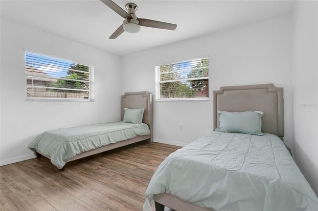 Building Photo - 8644 Sandberry Blvd