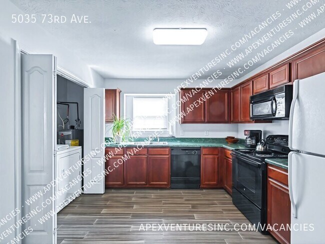 Building Photo - 5035 73rd Ave