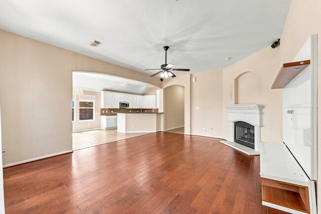 Building Photo - 27730 Geneva Hills Ln