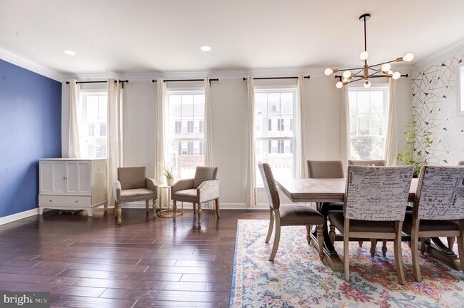 Building Photo - 22283 Pinecroft Terrace