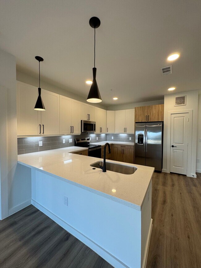 Building Photo - 1500 Old Decatur Rd