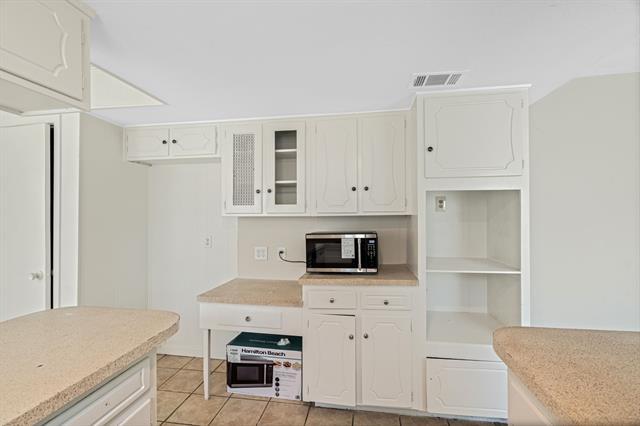 Building Photo - 514 Hughes Dr