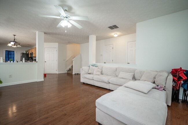 Building Photo - 213 Sidney Lanier Ave