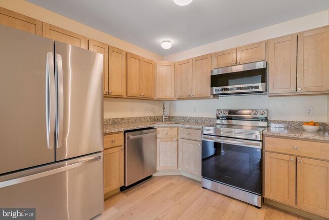 Building Photo - 136 Brookland Ct