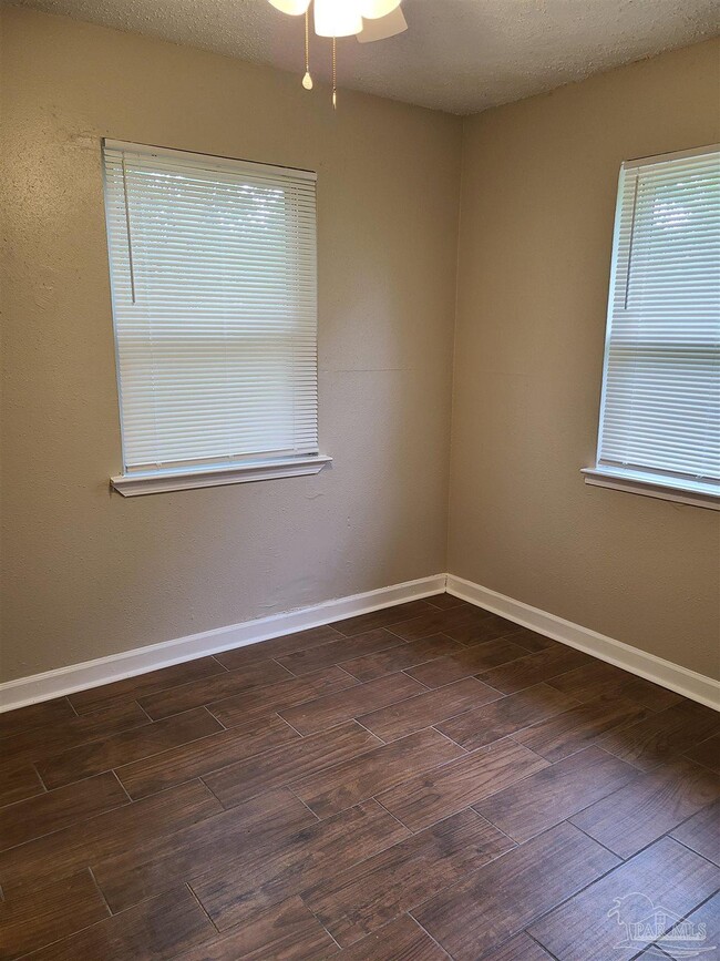 Building Photo - 612 McCarroll Rd