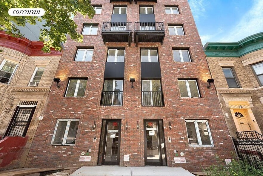 Building Photo - 900 New York Ave
