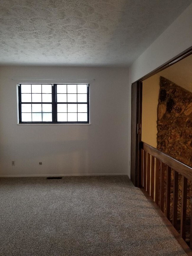 Building Photo - 1481 Sanzon Dr