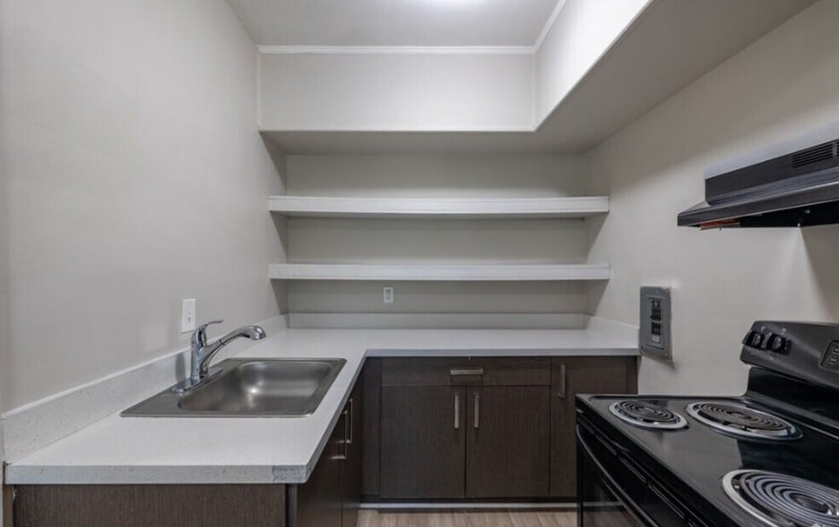 Interior Photo - The Oakwood Manor Apartments