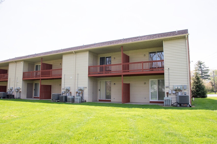 Building Photo - 717 Brunnerville Rd