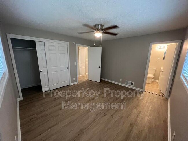 Building Photo - 1 Esquiline Ct