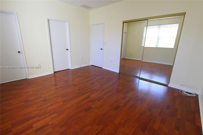 Building Photo - 3157 SW 153rd Ct