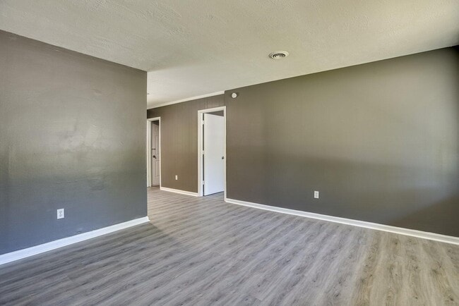 Building Photo - 3607 Massiot Dr