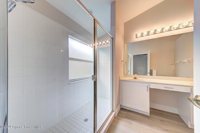 Building Photo - 1085 Sedgewood Cir