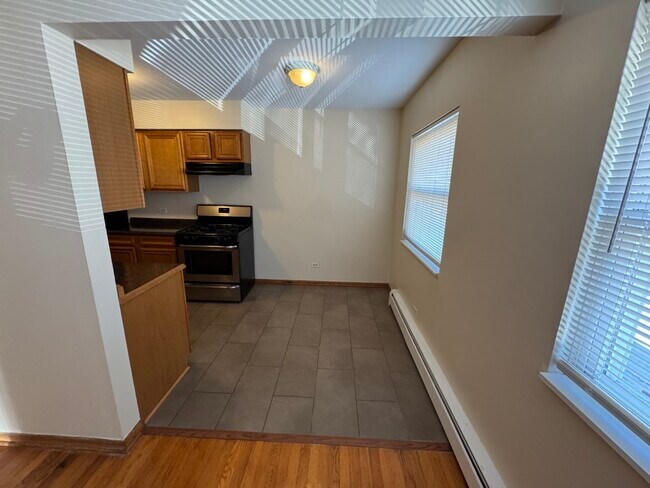 Building Photo - 3057 N Narragansett Ave