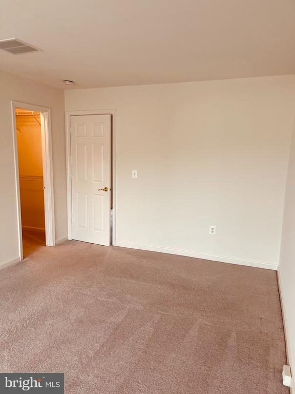 Building Photo - 16802 Sweeney Ln