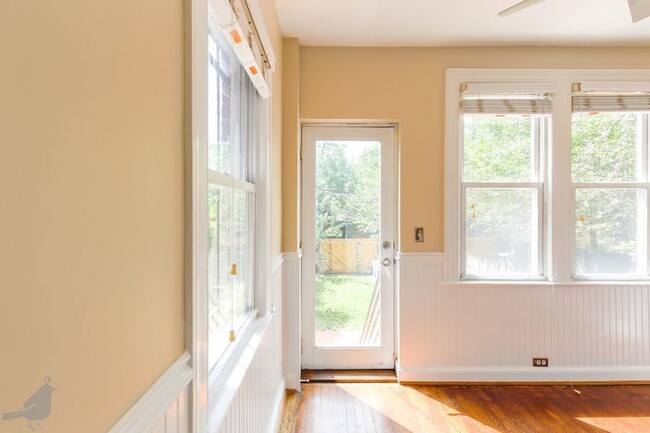 Building Photo - Light-Filled Two Bedroom Home in Hill East...