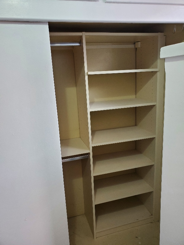 Building Photo - 617 Cedar Ave